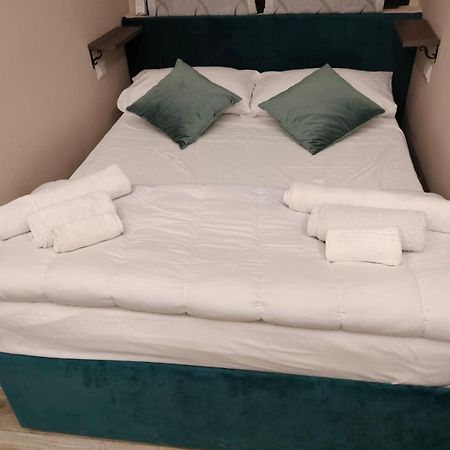 Apartament La Torre Del Duomo Katania Zewnętrze zdjęcie