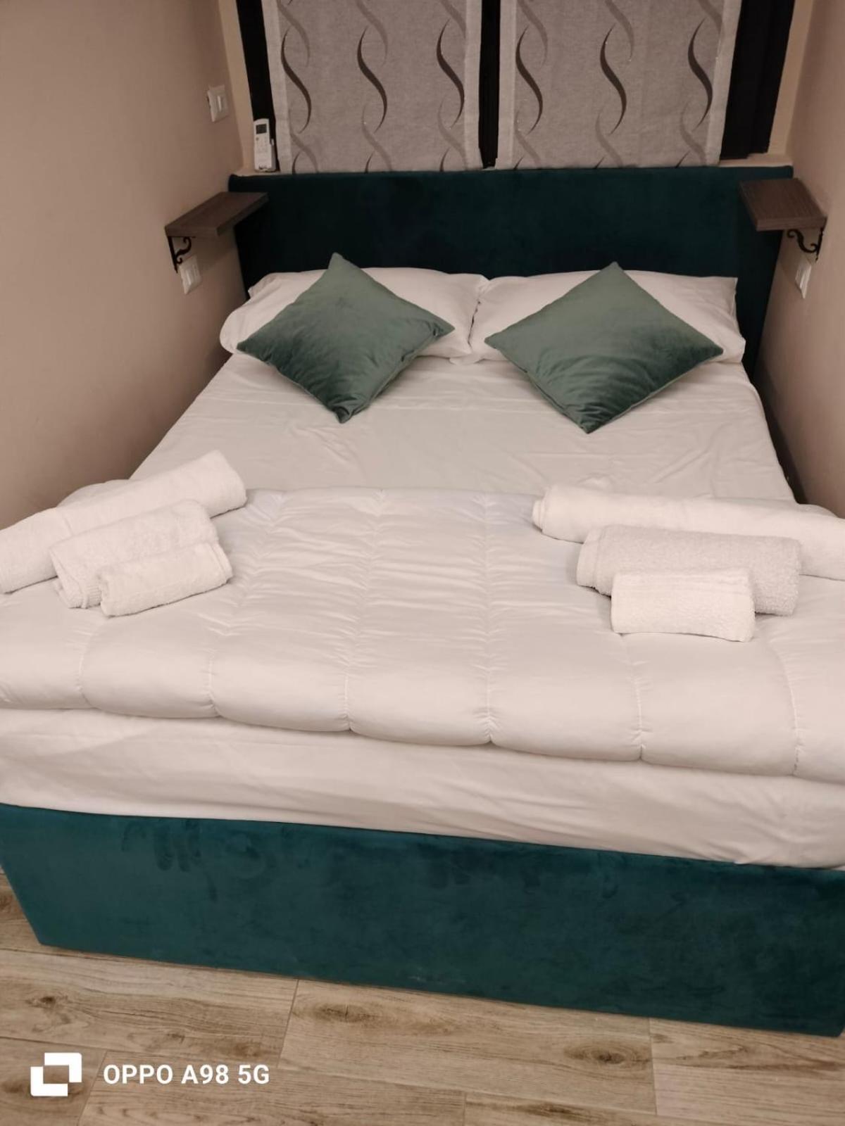 Apartament La Torre Del Duomo Katania Zewnętrze zdjęcie